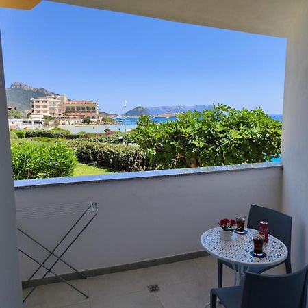 Rooms, Affittacamere Maksim Golfo Aranci Dış mekan fotoğraf