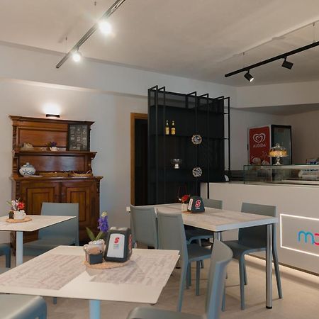 Rooms, Affittacamere Maksim Golfo Aranci Dış mekan fotoğraf