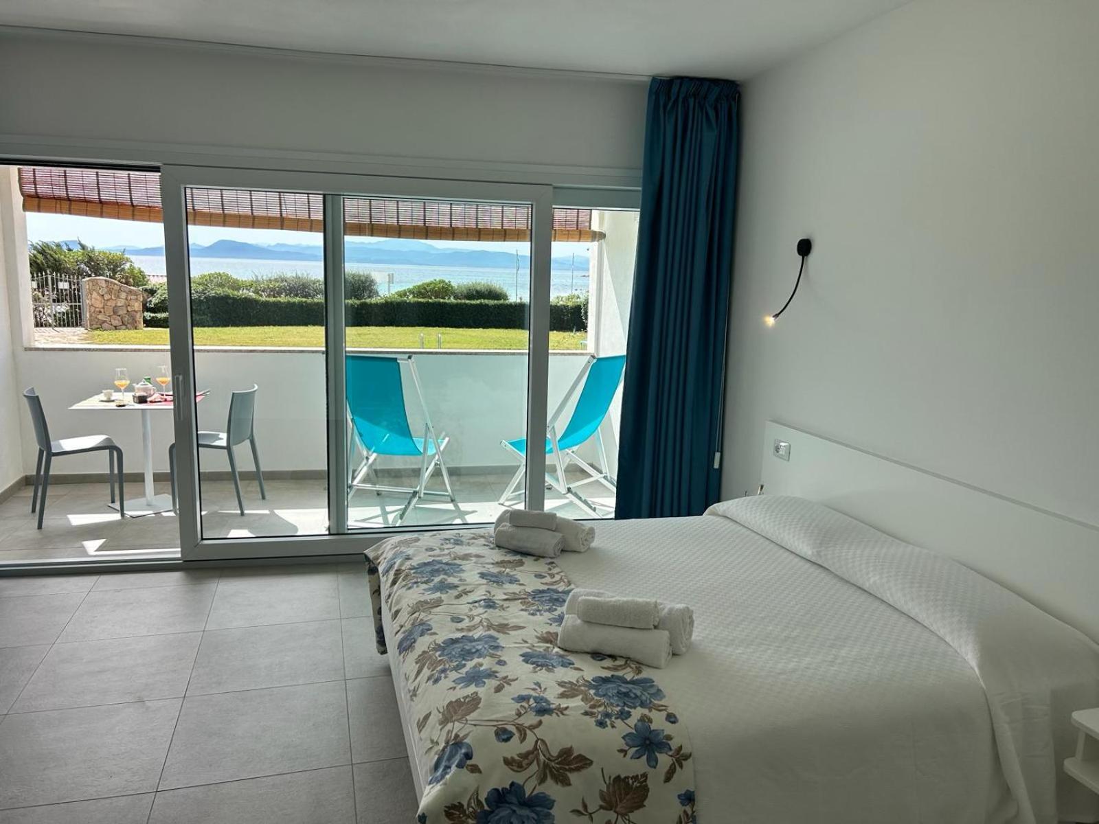 Rooms, Affittacamere Maksim Golfo Aranci Dış mekan fotoğraf