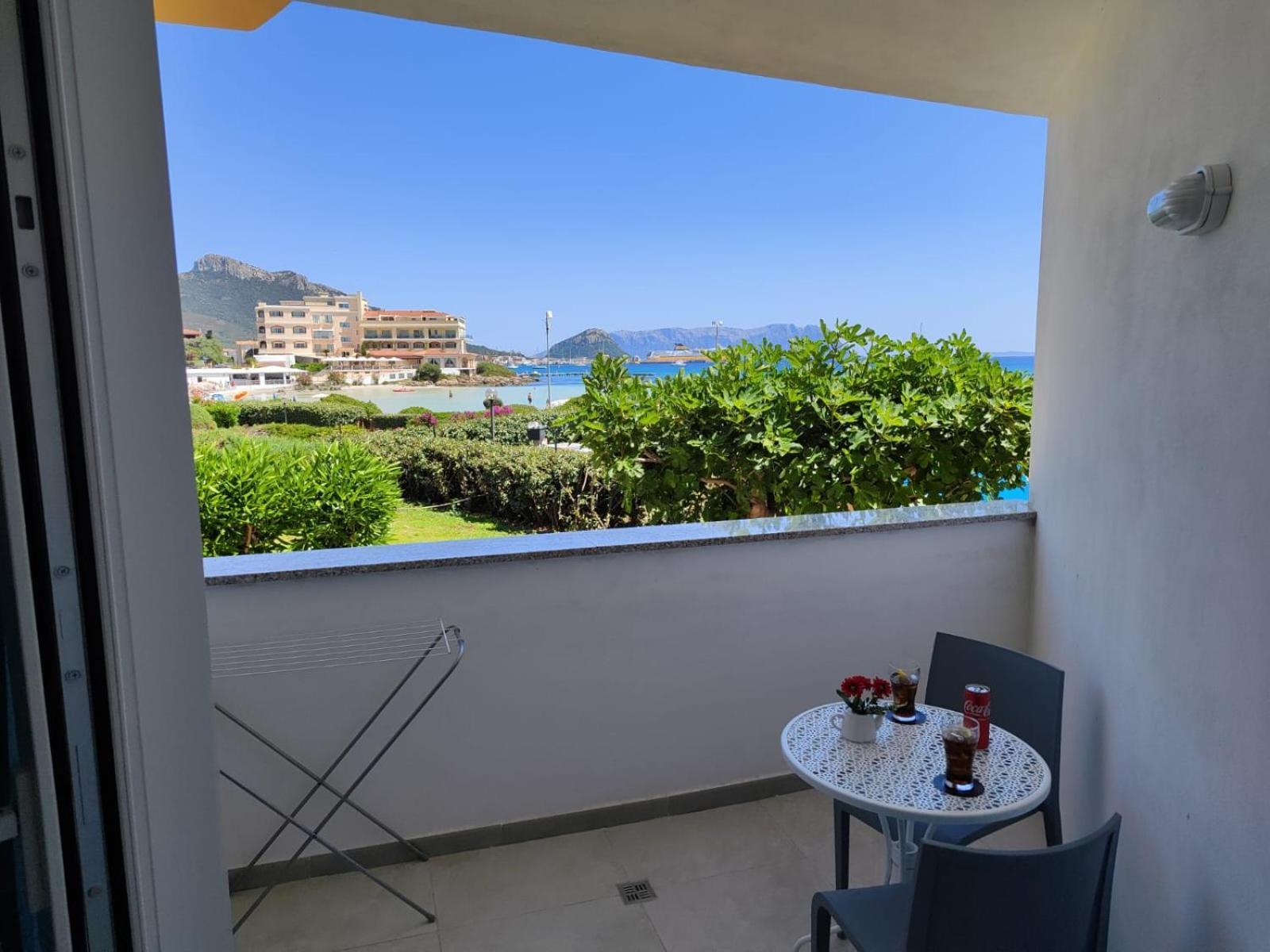 Rooms, Affittacamere Maksim Golfo Aranci Dış mekan fotoğraf