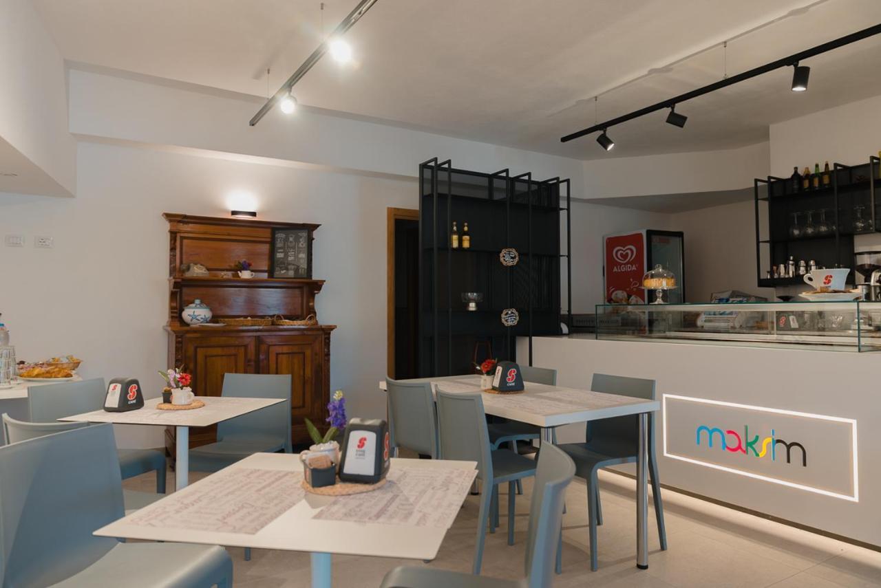 Rooms, Affittacamere Maksim Golfo Aranci Dış mekan fotoğraf