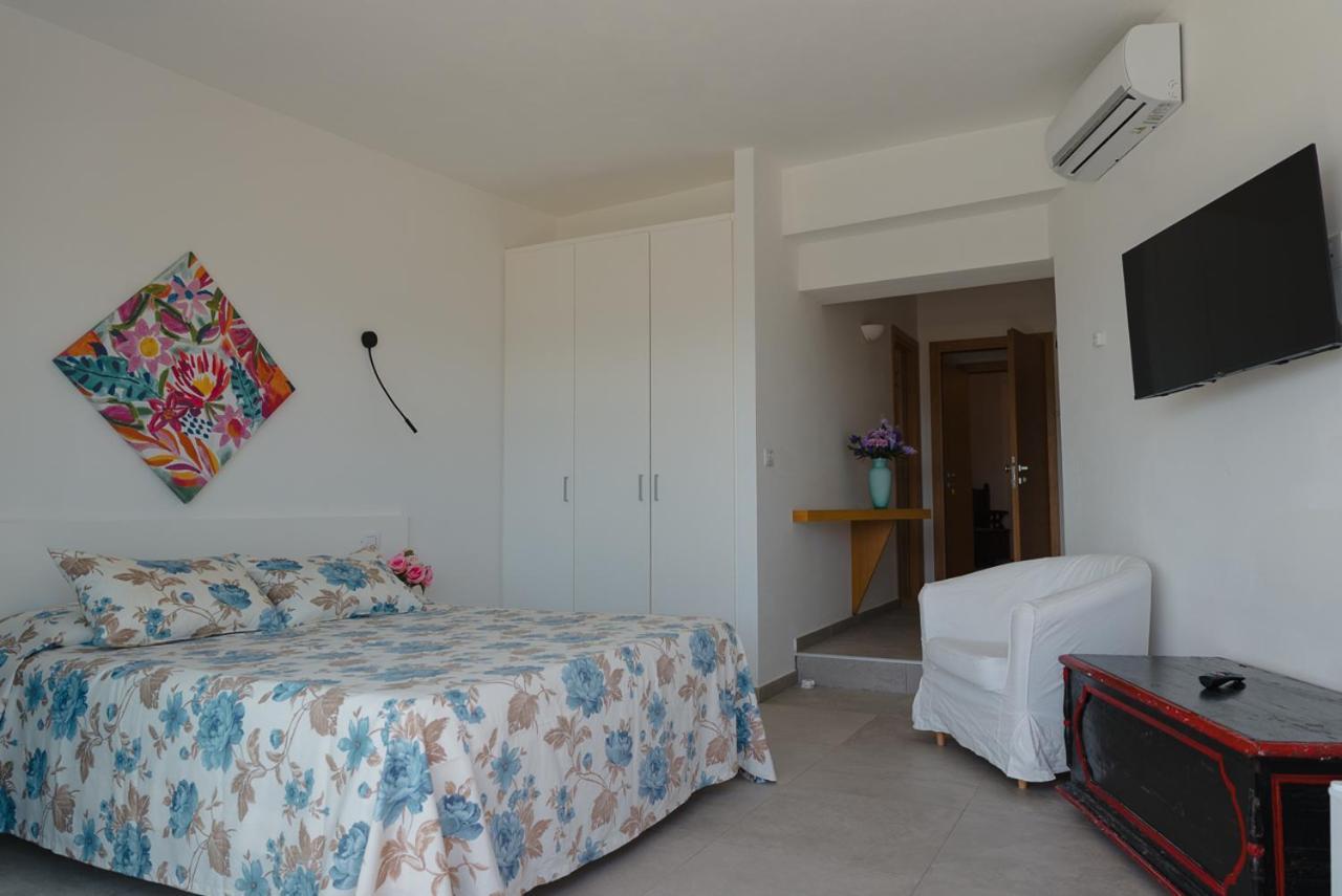 Rooms, Affittacamere Maksim Golfo Aranci Dış mekan fotoğraf