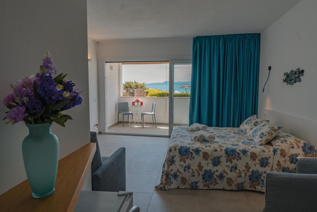Rooms, Affittacamere Maksim Golfo Aranci Dış mekan fotoğraf