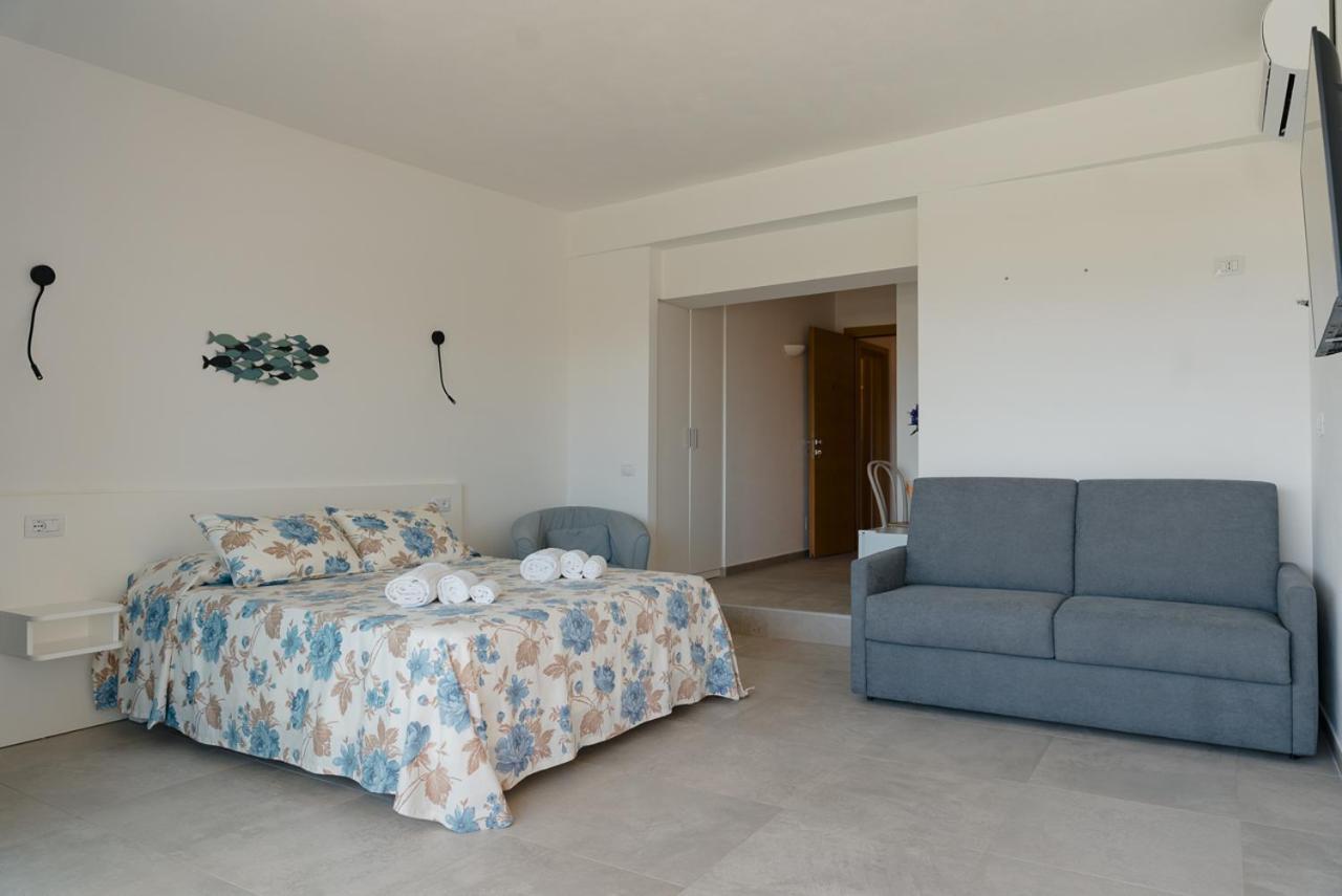 Rooms, Affittacamere Maksim Golfo Aranci Dış mekan fotoğraf