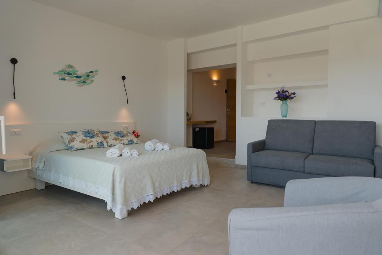 Rooms, Affittacamere Maksim Golfo Aranci Dış mekan fotoğraf